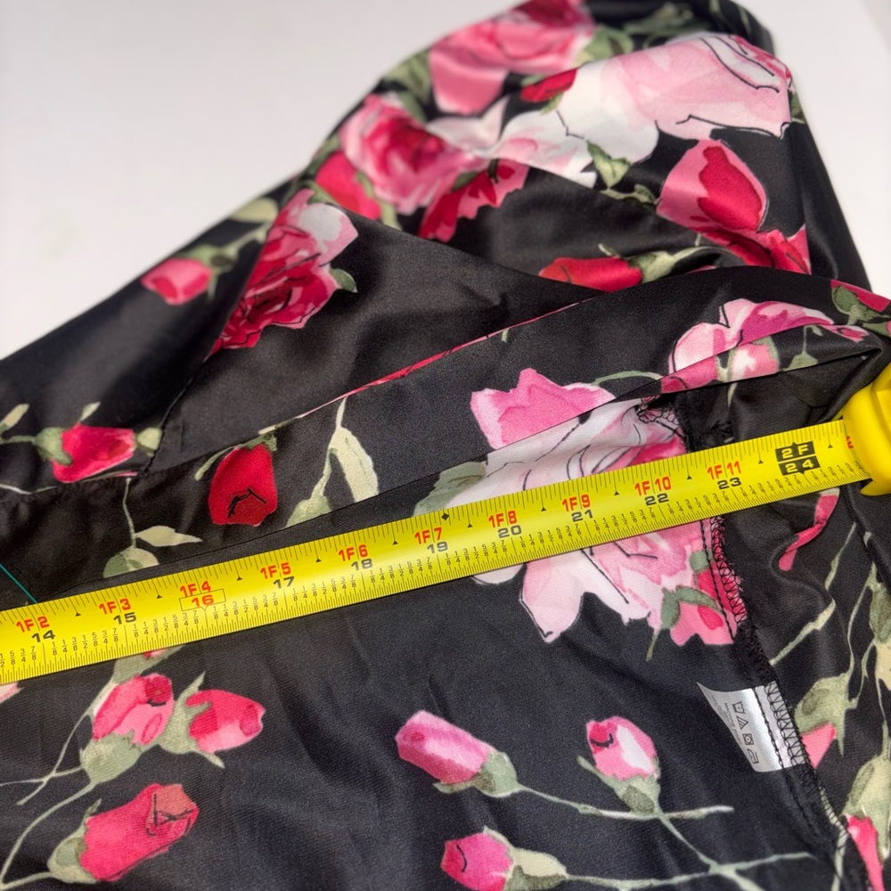 Linea Donatella Luxury Floral Print Lace Trim Wrap Robe rose black satin small - Picture 6 of 9